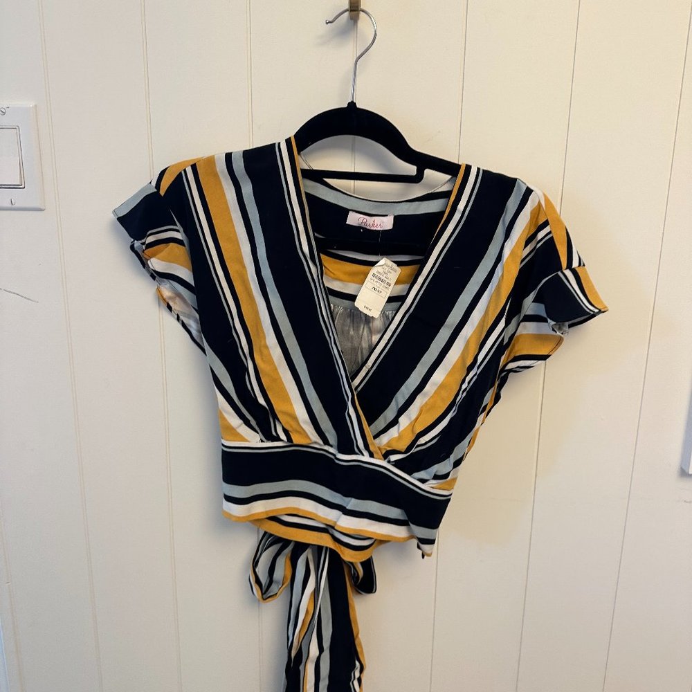 NWT Parker crop tie top